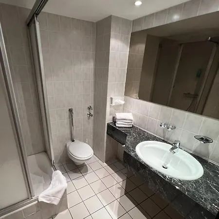 Hotel Exquisit 3*