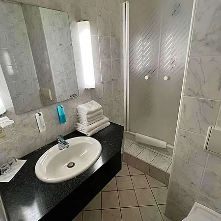 Exquisit Otel