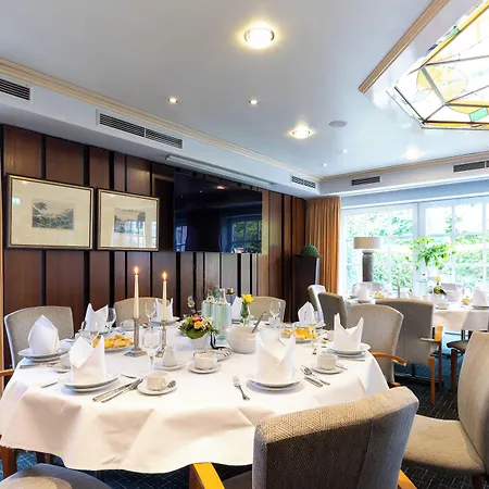 Exquisit Hotel 3*