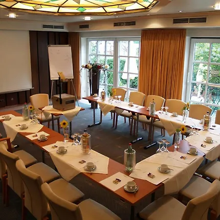 Exquisit Hotel 3*
